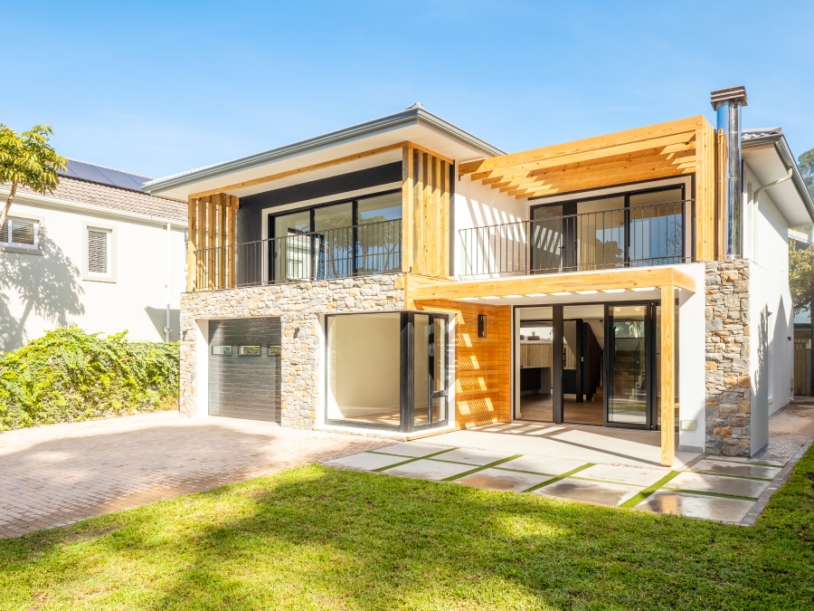 3 Bedroom Property for Sale in Leisure Isle Western Cape